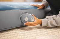 Надувной матрас Intex 64187 одноместный (191x99x25 см) со съемным аккумуляторным электронасосом