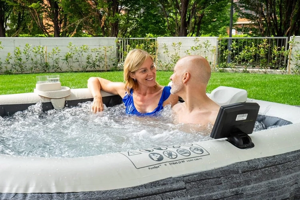 Надувний джакузі Intex 28450 (175x71 см, 4-місний, аеромасаж, WiFi)