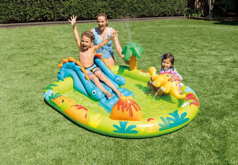 Надувной игровой центр Intex 57166 Динопарк